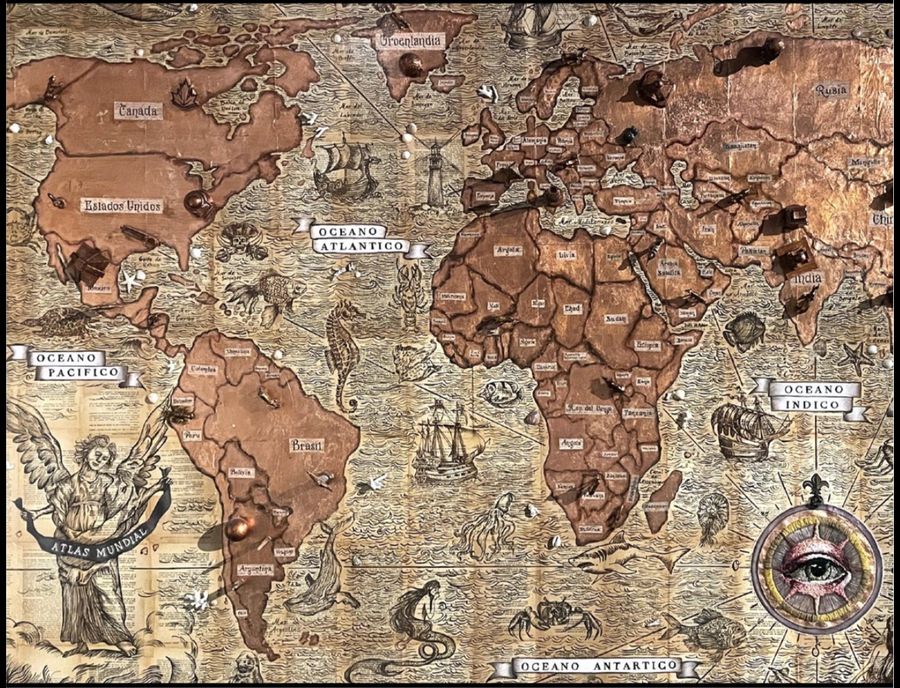 Mapa Bronce — Collage on canvas